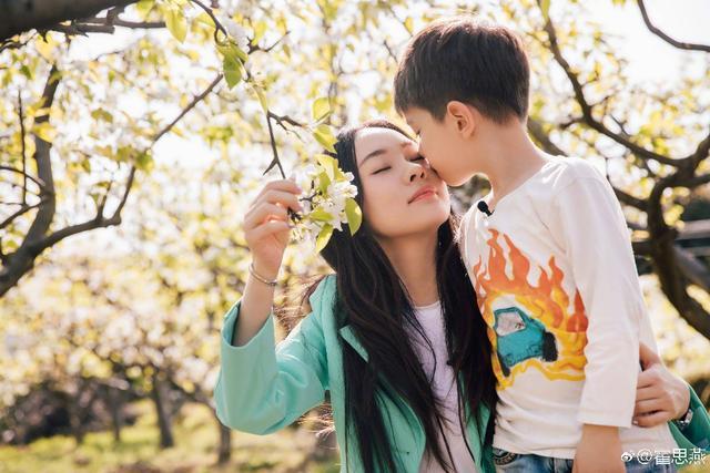 家长应该如何正确教育青少年？